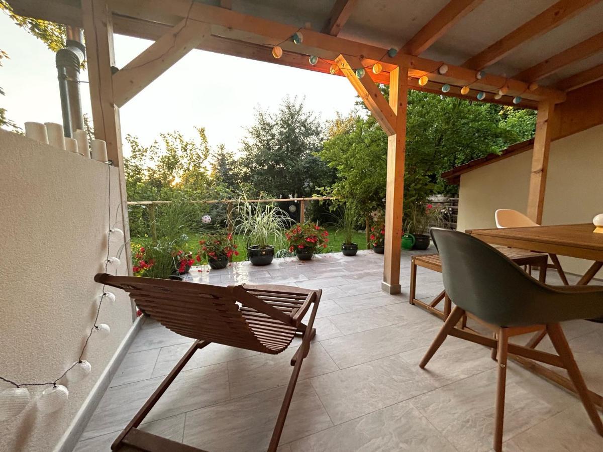 Kisvirag Vendeghaz Villa Balatonvilágos Exteriör bild