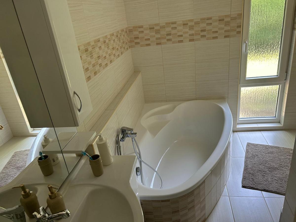 Kisvirag Vendeghaz Villa Balatonvilágos Exteriör bild